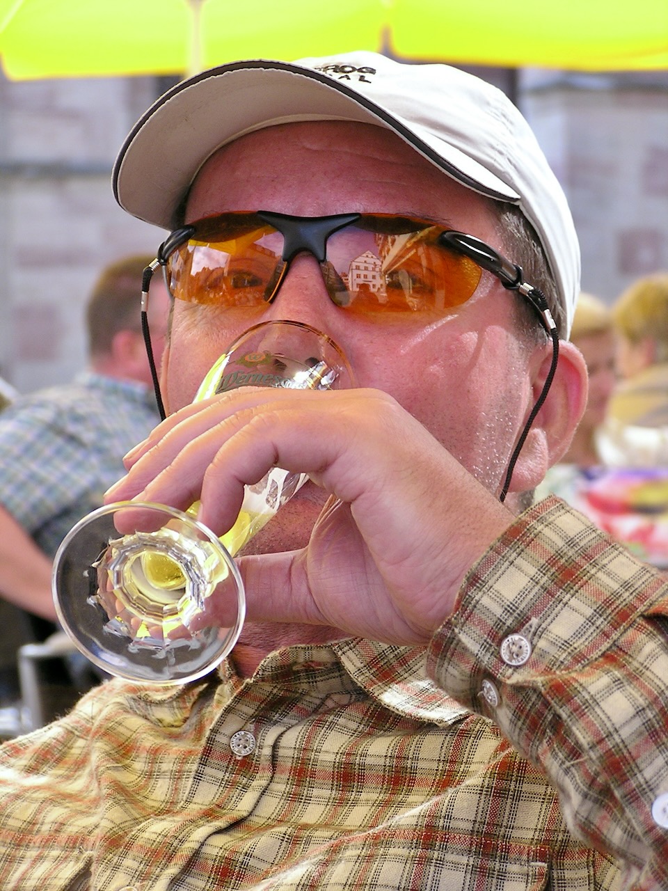 Darauf erst mal 'n Schluck.